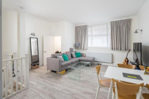 Modern Apartment Near Museum